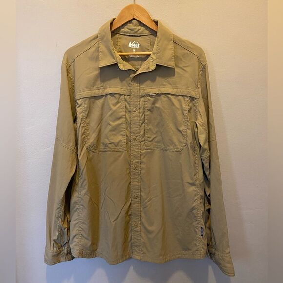 REI Tan/Khaki Men's lightweight shirt  M - Picture 1 of 7